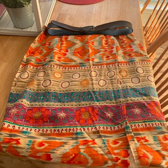 Amazing colors! Love this skirt! - Picture 5 of 6